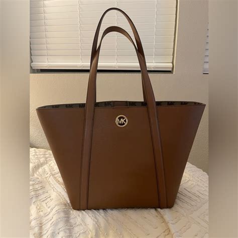 Michael Kors Hadleigh Large Leather Double Handle .